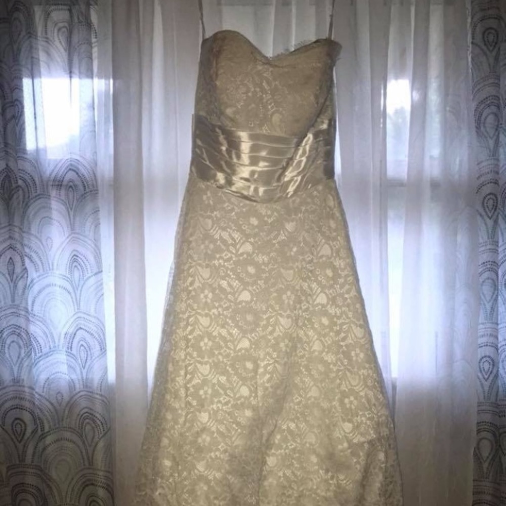 Wedding dress